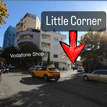 Little Corner Hostel ティラナ エクステリア 写真